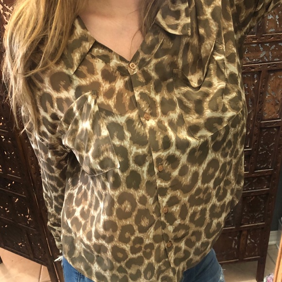 Free People Leopard Chiffon Crop Button Blouse - Picture 2 of 4